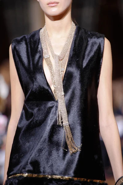Look 38